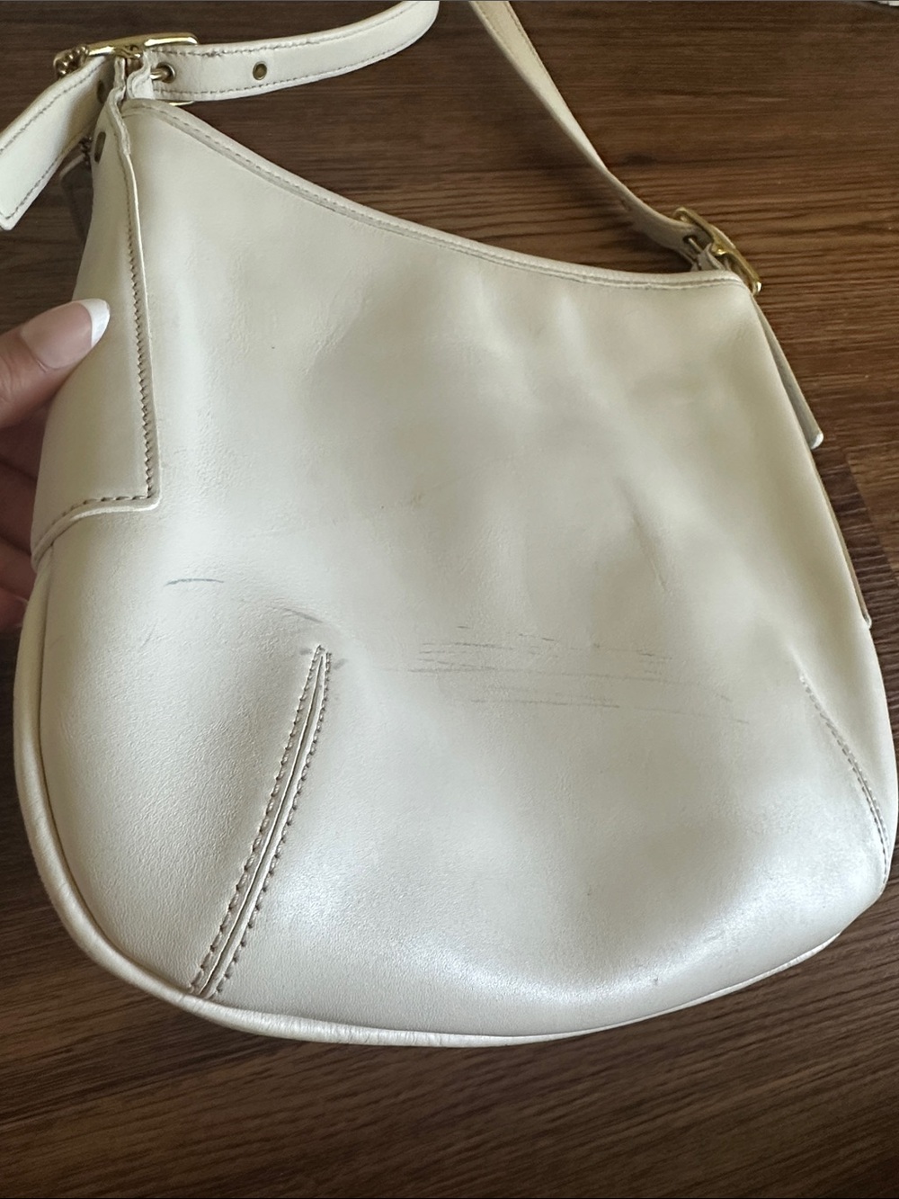 Vintage Coach Court White Smooth Leather Crossbody Shoulder Bag #9204 - Picture 9 of 9